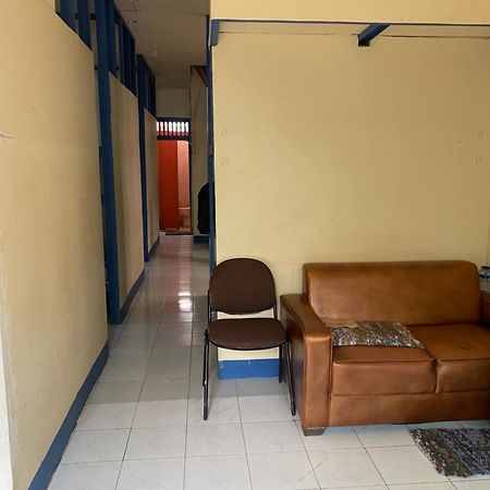 Cempaka Hostel Labuan Bajo Exterior photo