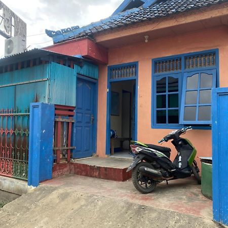 Cempaka Hostel Labuan Bajo Exterior photo